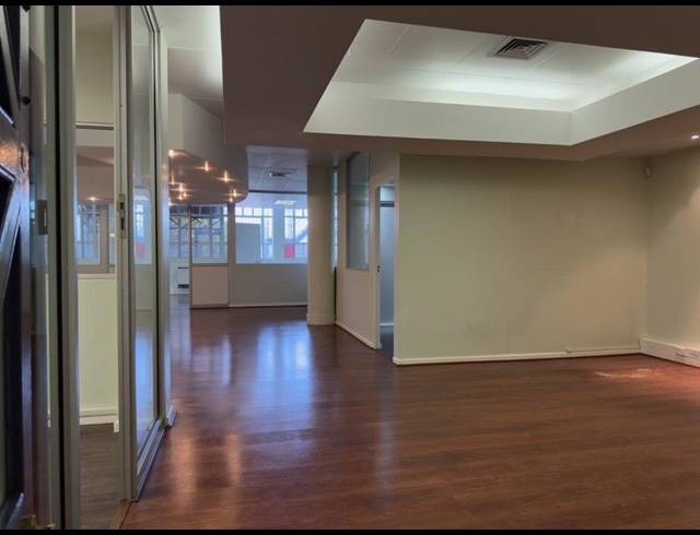 BUSINESS PROPERTY TO RENT IN OBSERVATORY